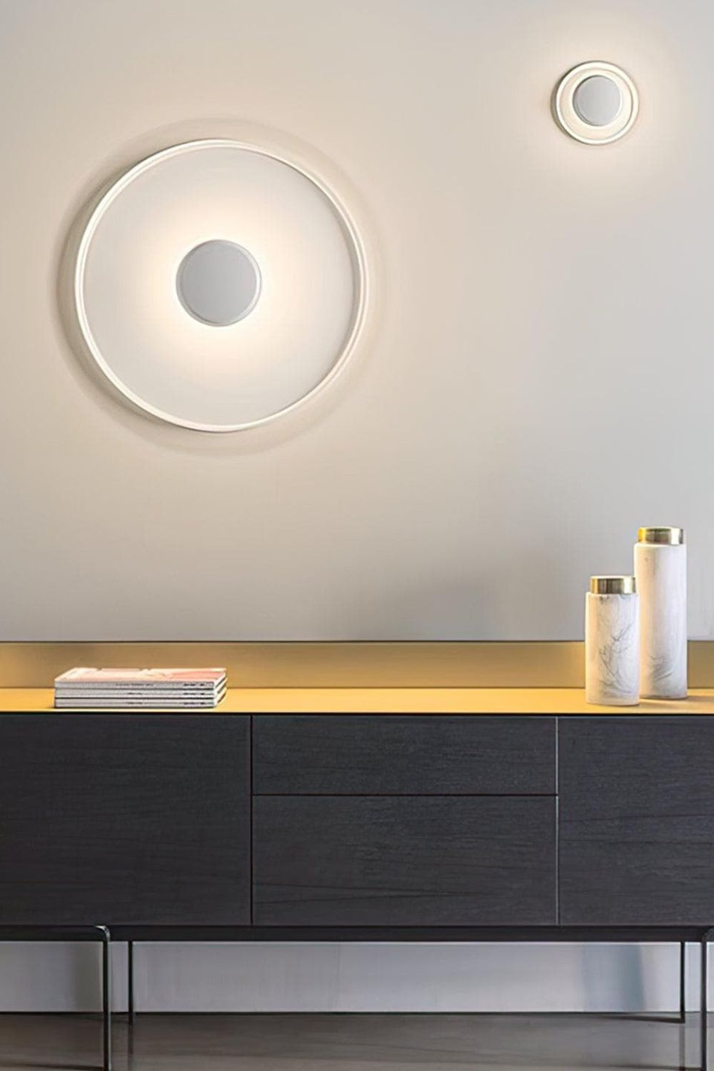 Lampa Sufitowa Minimalistyczna z Efektem Halo i Pośrednim Oświetleniem