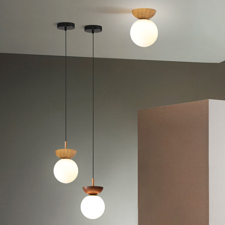 Lampa Sufitowa Skandynawska z Mleczną Kulą i Drewnianym Detalem