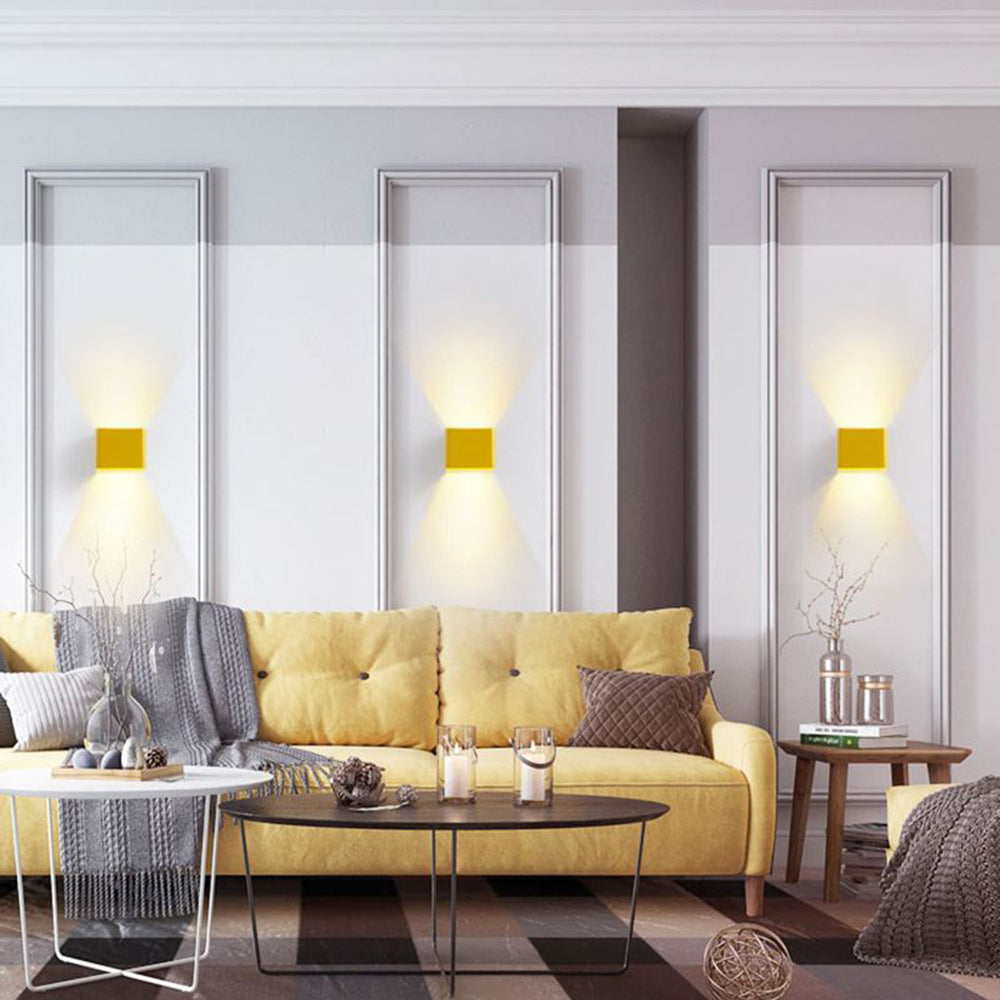 Kinkiet Minimalistyczny z Dwoma Strumieniami Światła
