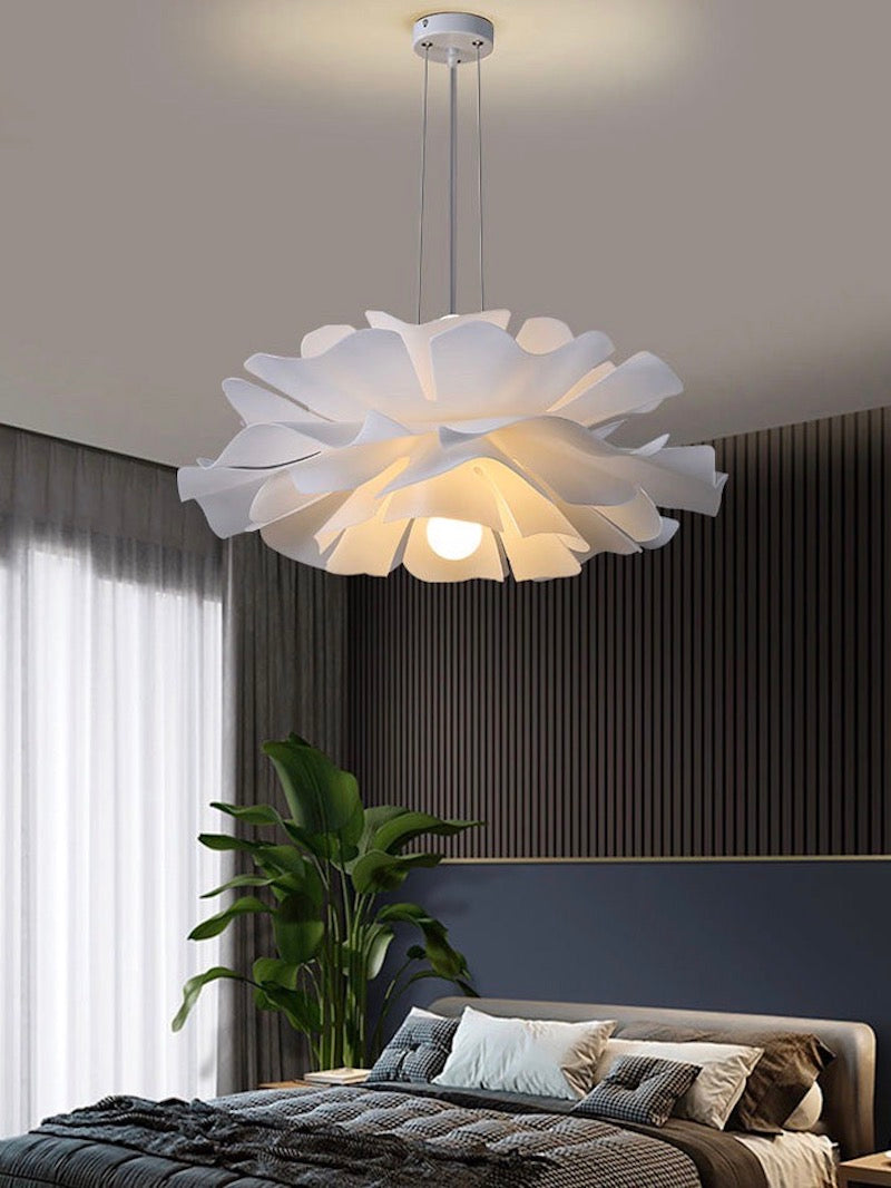 Lampa Wisząca Lotos z Warstwowymi Akrylowymi Płatkami