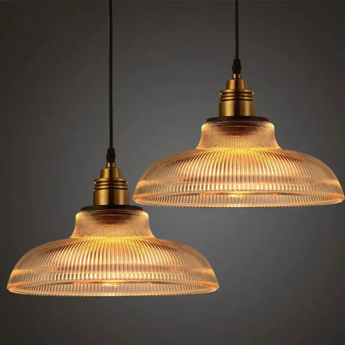 Lampa Wisząca ze Żebrowanym Szklanym Kloszem - Bursztynowy