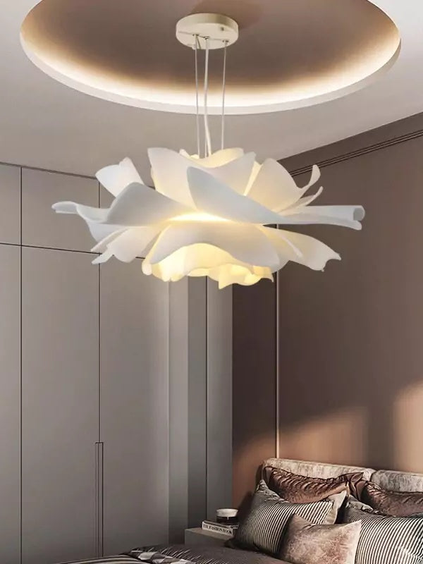 Lampa Wisząca Lotos z Warstwowymi Akrylowymi Płatkami