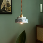 Lampa Wisząca Ceramiczna z Miedzianym Mocowaniem - Niebieski dywan