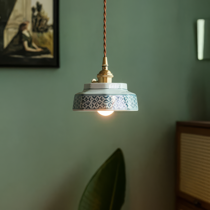 Lampa Wisząca Ceramiczna z Miedzianym Mocowaniem - Niebieski dywan