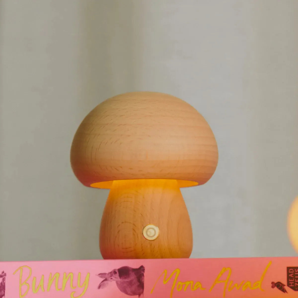Lampa Stołowa Drewniana Ładowalna z Dotykowym Ściemnianiem