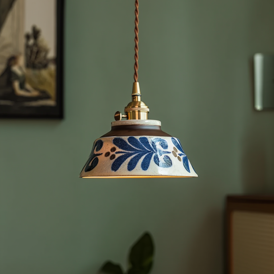 Lampa Wisząca Ceramiczna z Ręcznie Malowanym Kloszem Kwiatowym - Niebieska Łąka