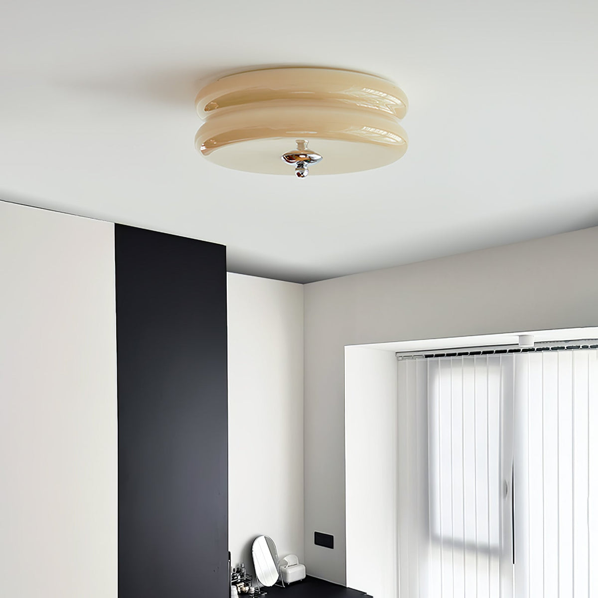 Lampa Sufitowa Art Deco ze Szklanym Kloszem i Oświetleniem LED - Złoty + Beżowy