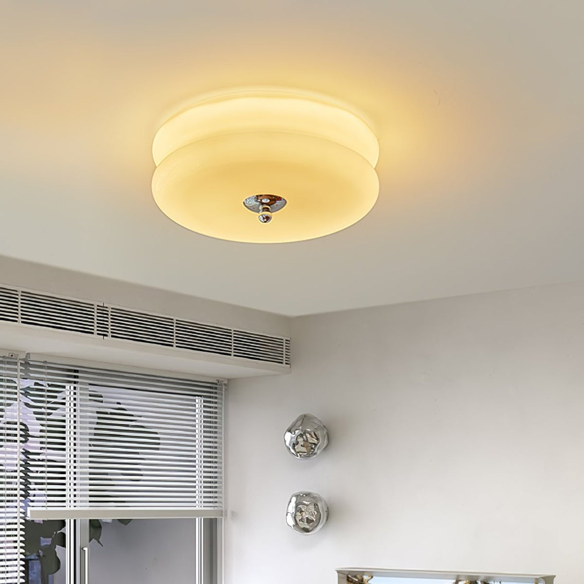 Lampa Sufitowa Art Deco ze Szklanym Kloszem i Oświetleniem LED