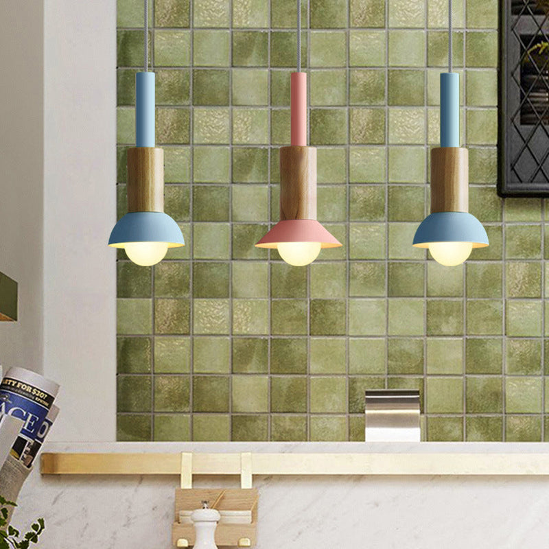 Lampa Wisząca Skandynawska Drewniana z Kolorowym Metalowym Kloszem