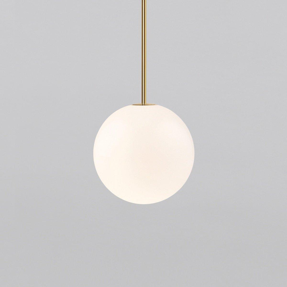 Lampa Wisząca Kula z Opalowym Kloszem - Mosiądz