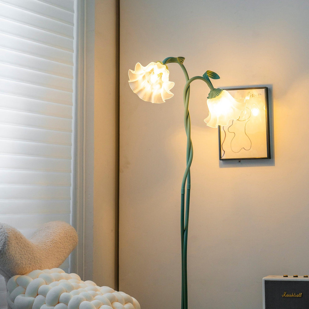 Lampa Podłogowa Kwiatowa z Białymi Kloszami - 12