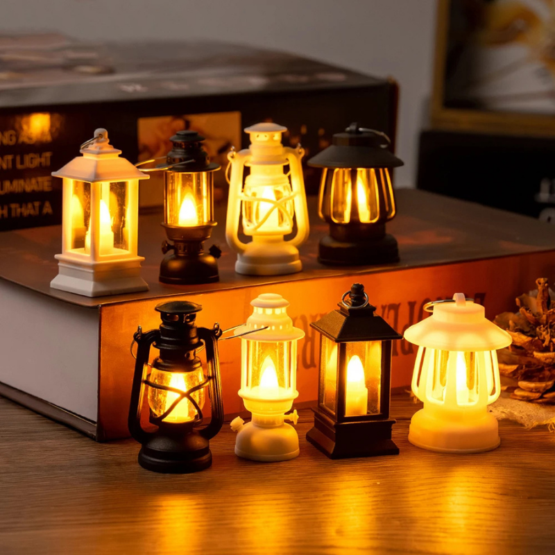 Lampka Nocna LED Retro w Zestawie 4 Szt. do Domku dla Lalek