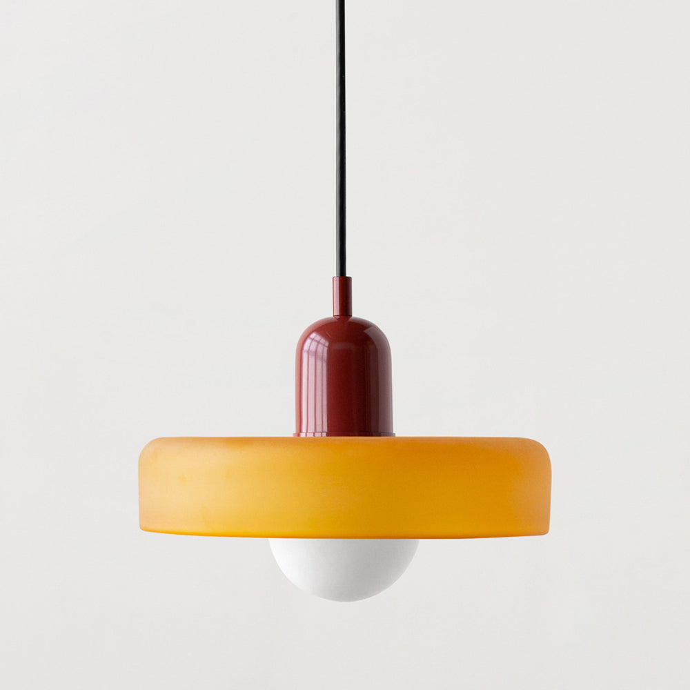 Lampa Wisząca Szklana z Kolorowym Kloszem i Metalowym Detalem - Czerwony