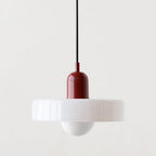 Lampa Wisząca Szklana z Kolorowym Kloszem i Metalowym Detalem - Czerwony
