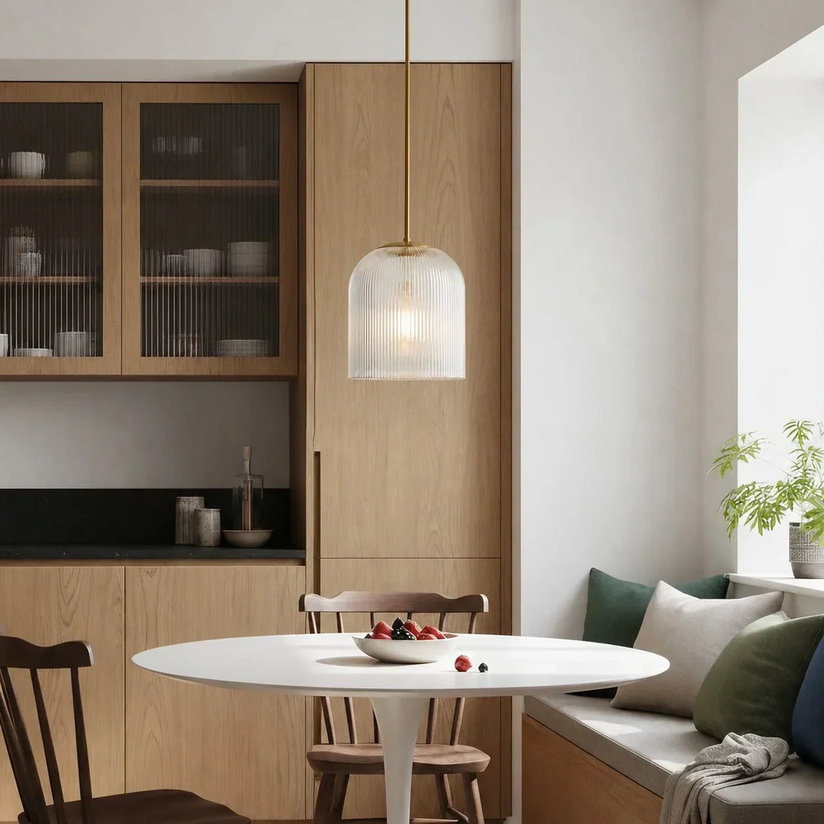 Lampa Wisząca Szklana Prążkowana z Mosiężnym Wykończeniem - 10