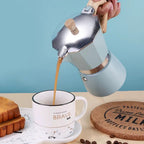Kawiarka Aluminiowa Espresso do Kuchenki z Drewnianą Rączką - 4