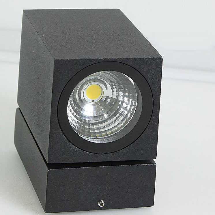Kinkiet Zewnętrzny Industrialny z Regulowanym Kątem i LED - 11