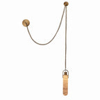 Lampa Wisząca Art Deco z Alabastrowym Kloszem i Złotym Łańcuchem