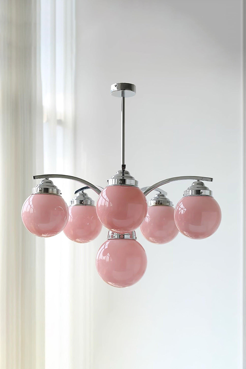 Lampa Wisząca Art Deco z Kulistymi Szklanymi Kloszami - Chrom i Różowy