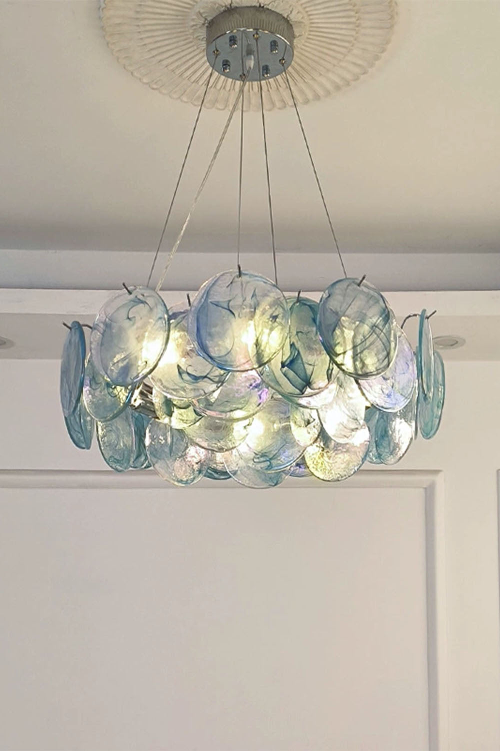 Lampa Wisząca Art Deco z Iryzującymi Szklanymi Kloszami - Niebieski