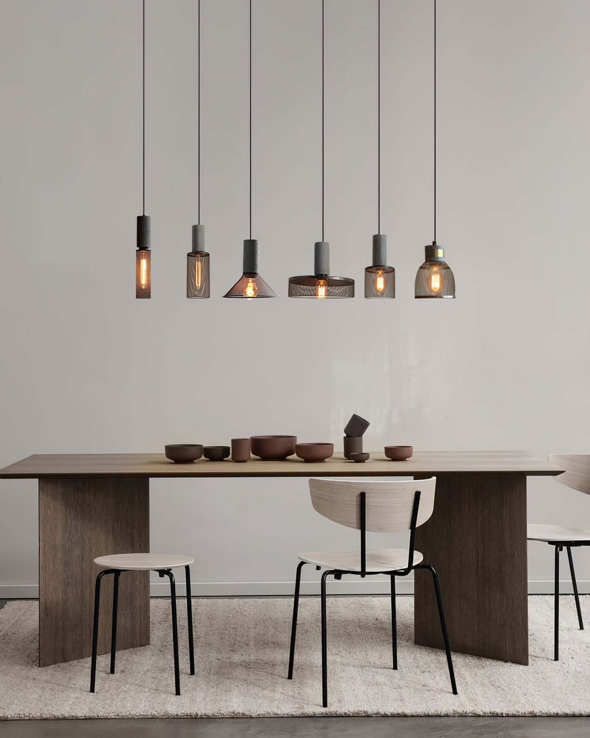Lampa Wisząca Industrialna z Betonowym Kloszem i Metalową Siatką - 25