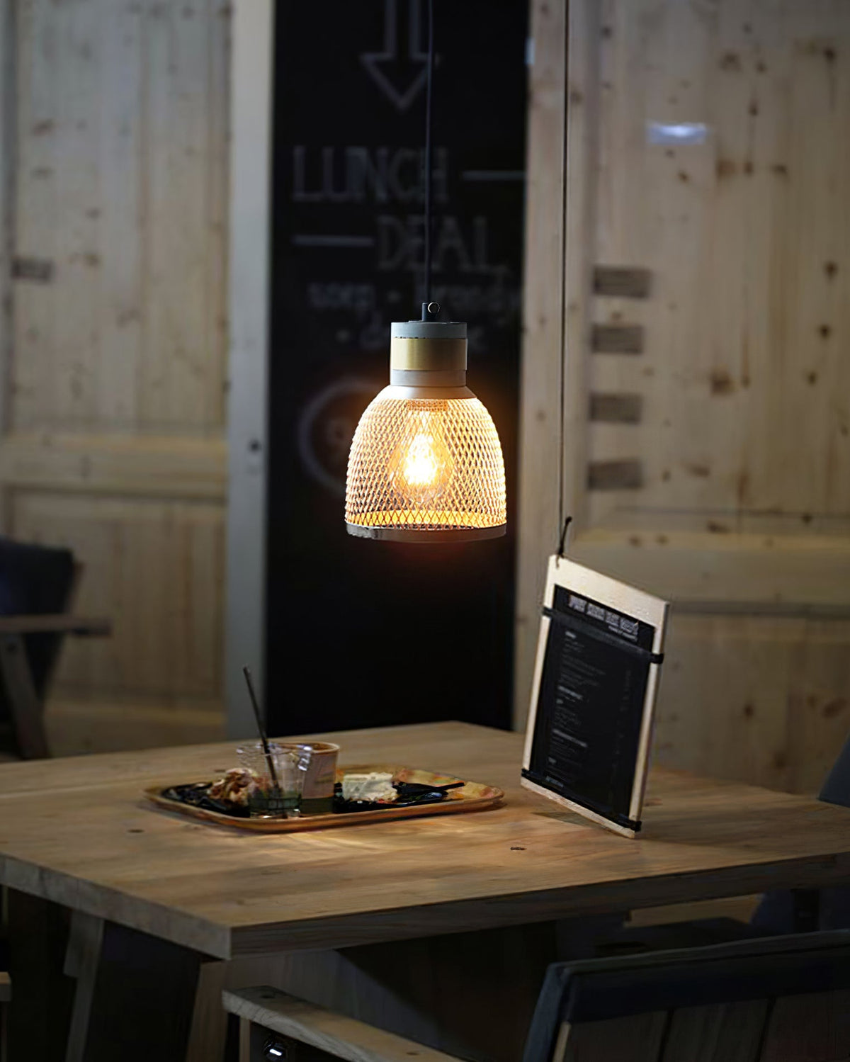 Lampa Wisząca Industrialna z Betonowym Kloszem i Metalową Siatką - 3