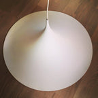 Lampa Wisząca Minimalistyczna z Rzeźbiarskim Kloszem - 10