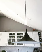 Lampa Wisząca Minimalistyczna z Rzeźbiarskim Kloszem - 16