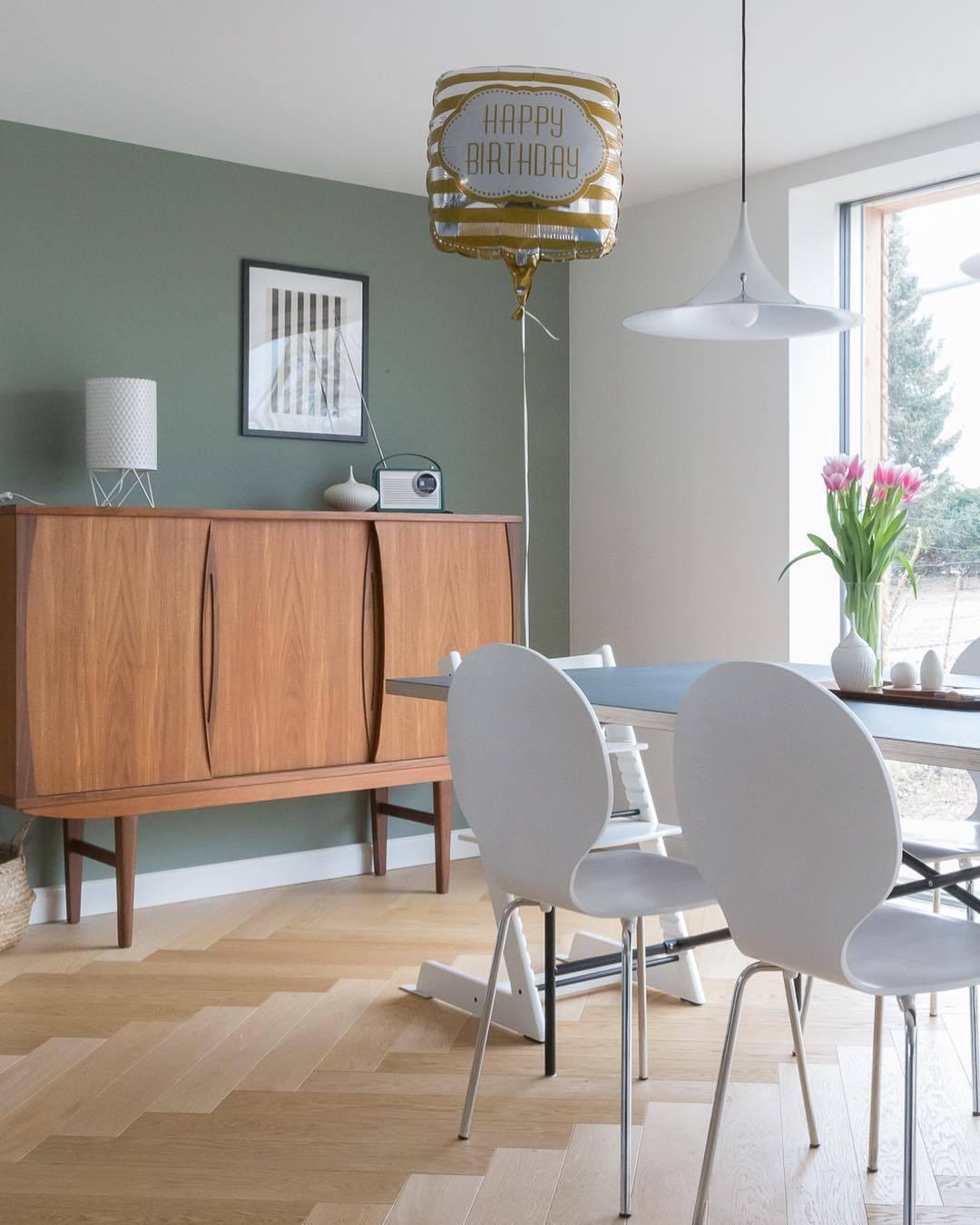 Lampa Wisząca Minimalistyczna z Rzeźbiarskim Kloszem - 19