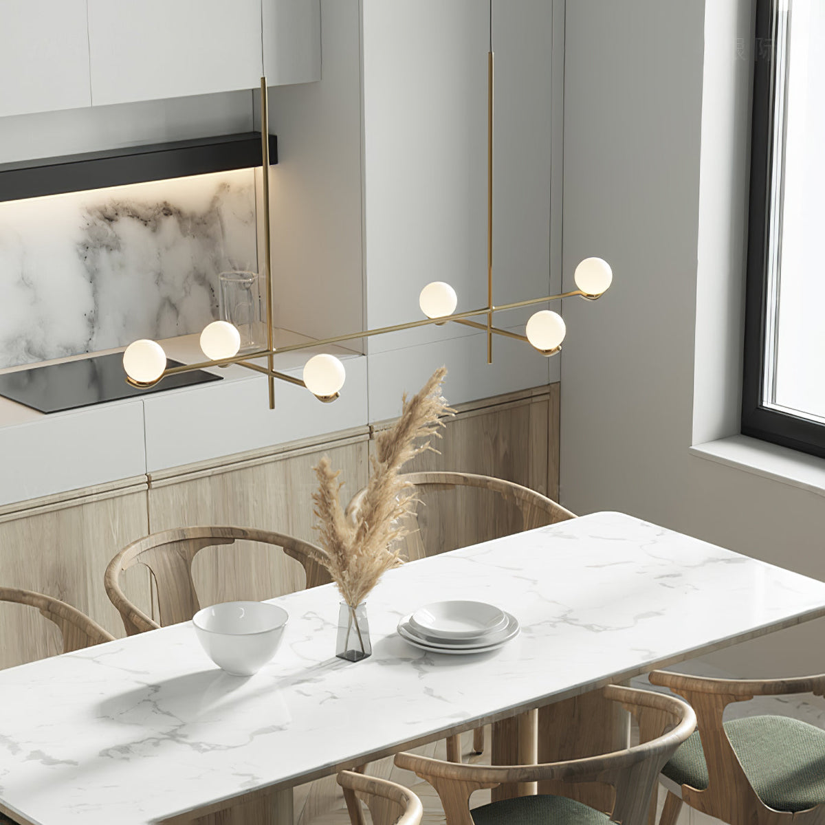 Lampa Wisząca Asymetryczna z Białymi Kulistymi Kloszami - 4