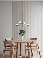 Lampa Wisząca Asymetryczna z Białymi Kulistymi Kloszami - 9