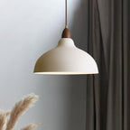 Lampa Wisząca Skandynawska Minimalistyczna z Drewnianym Detalem - Biały