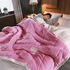 Koc Dwustronny Sherpa Fleece z Pikowaną Powierzchnią - Różowy