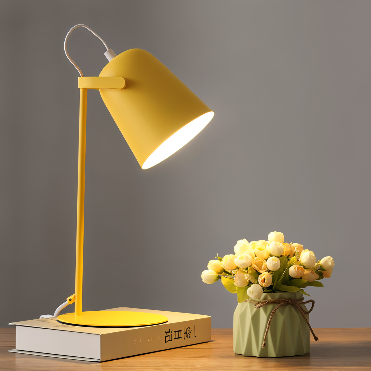 Lampa Biurkowa Skandynawska z Obrotowym Kloszem i Włącznikiem - 4