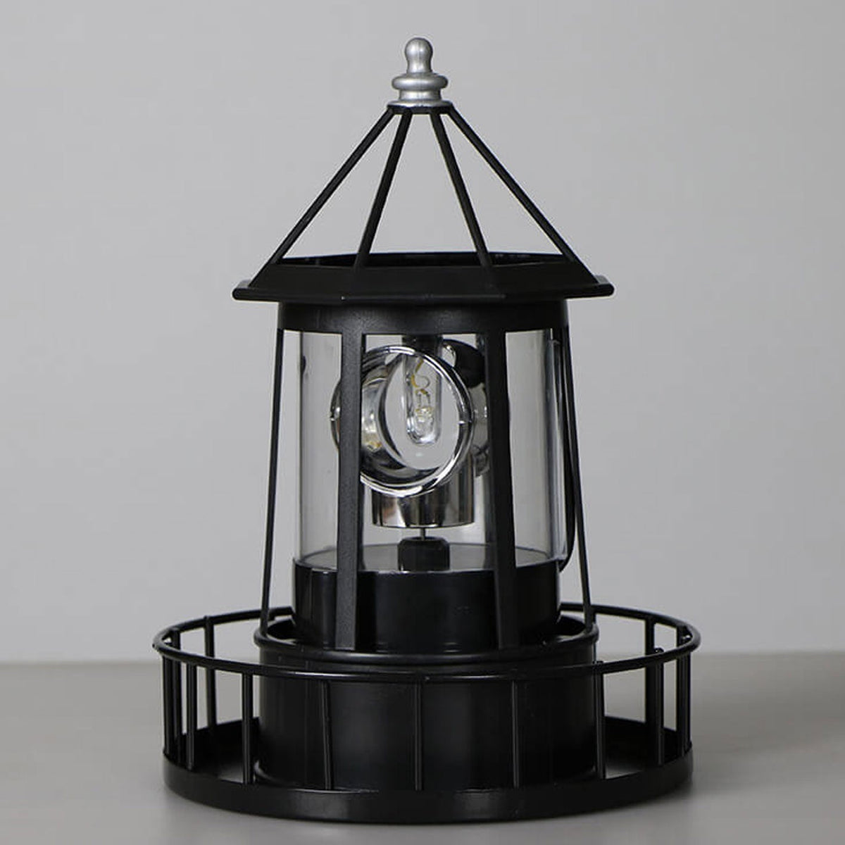 Lampa Ogrodowa Solarna w Kształcie Latarni Morskiej z Obrotowym Światłem - 12