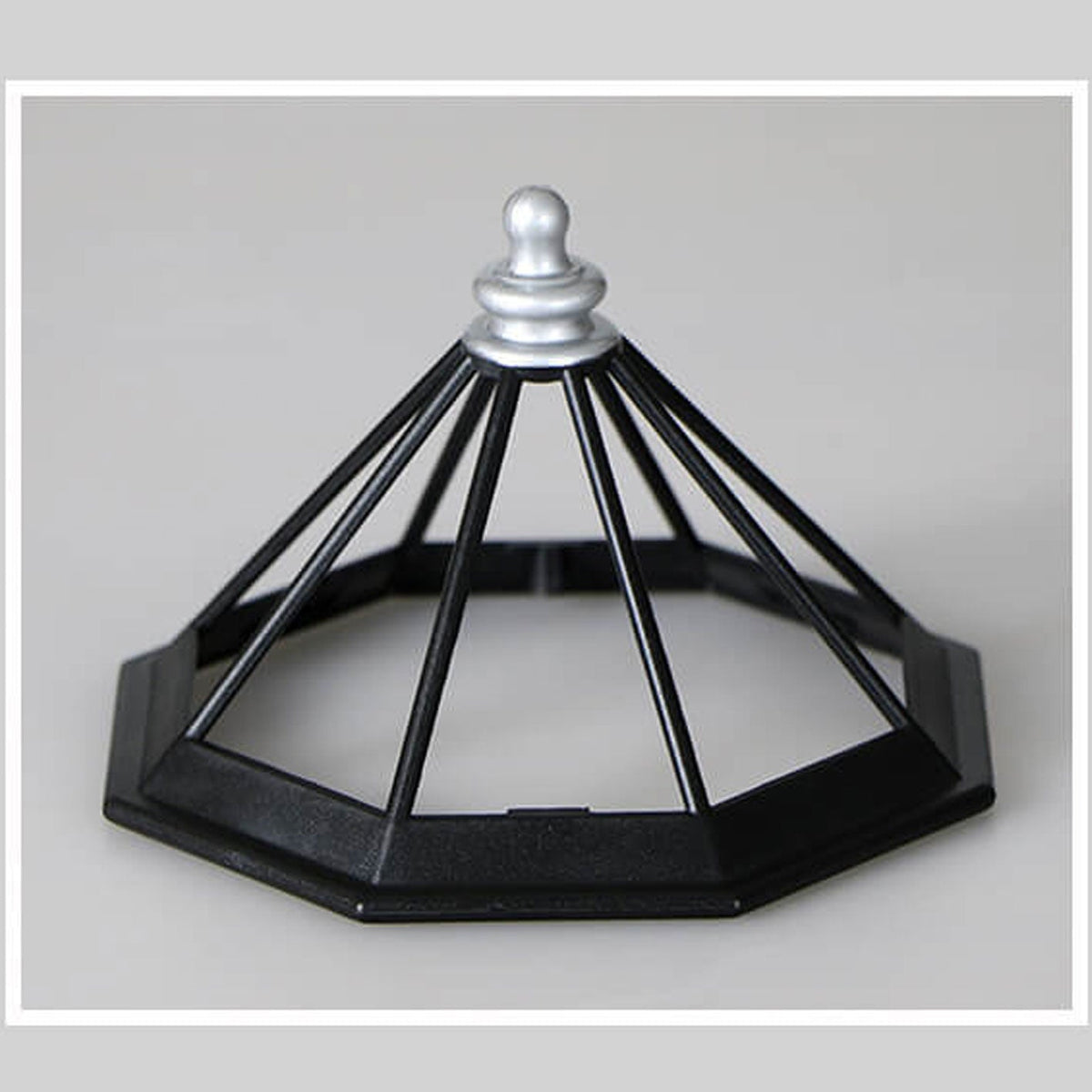 Lampa Ogrodowa Solarna w Kształcie Latarni Morskiej z Obrotowym Światłem - 9