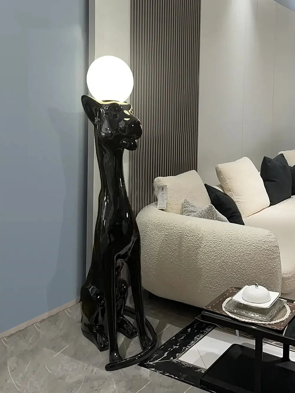 Lampa Podłogowa Art Deco z Figurą Pantery i Kloszem Kulistym - 12