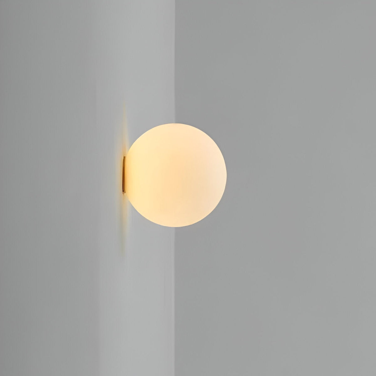 Lampa Ścienna Minimalistyczna z Okrągłym Kloszem i Rozproszonym Światłem - 3