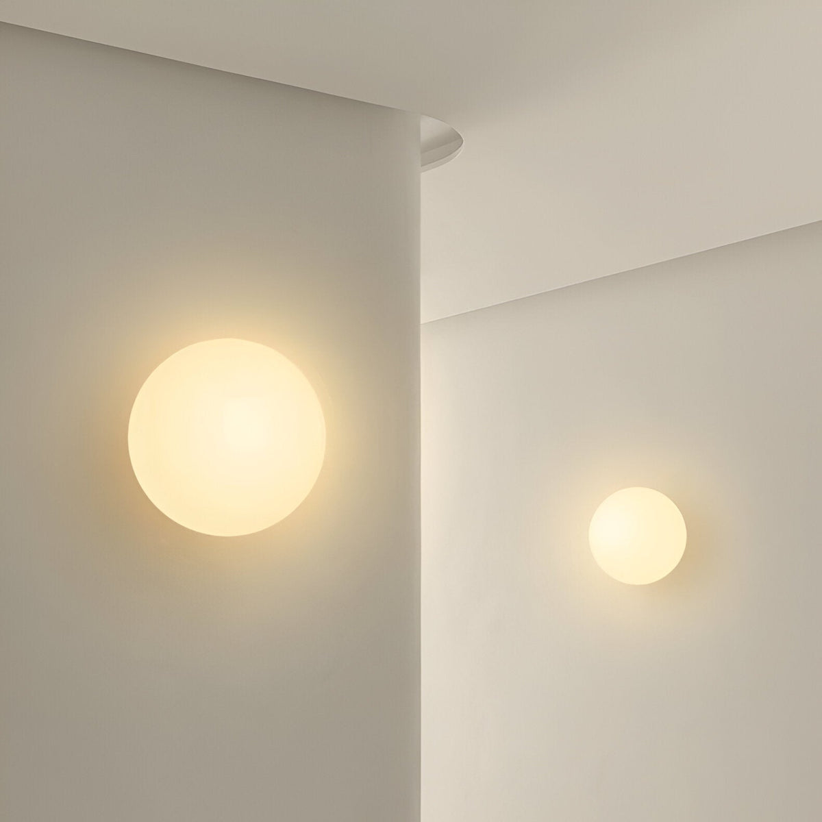 Lampa Ścienna Minimalistyczna z Okrągłym Kloszem i Rozproszonym Światłem - 9