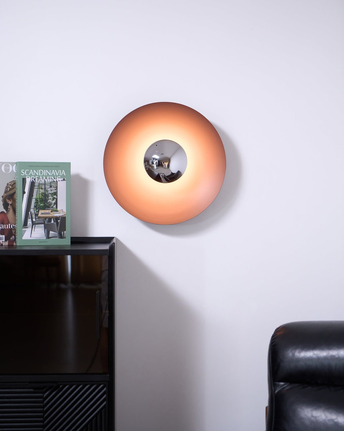 Lampa Ścienna Nowoczesna Minimalistyczna z Okrągłym Kloszem i Zintegrowanym LED - 27