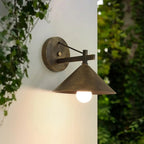 Lampa Ścienna Retro ze Stożkowym Kloszem