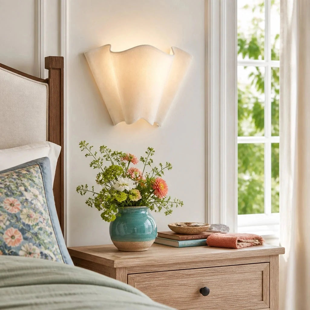Lampa Ścienna Skandynawska z Abażurem w Kształcie Kwiatu - 4