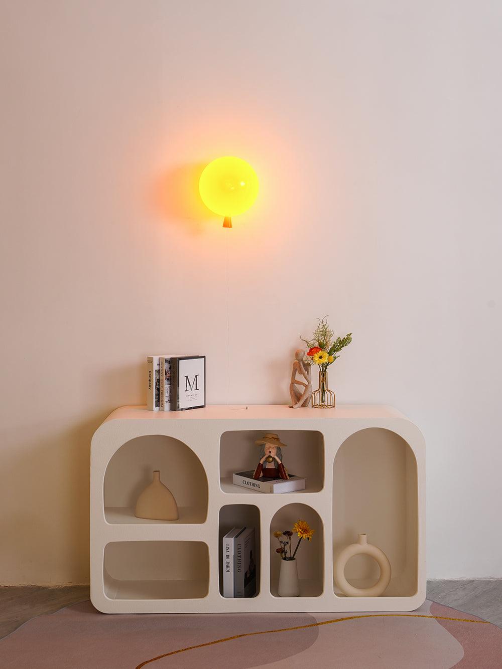 Lampa Ścienna w Kształcie Balonu Nowoczesna z Włącznikiem Sznurkowym