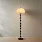 Lampa Stojąca i Stołowa Retro z Kloszem w Kształcie Kwiatu i Drewnianą Podstawą - 6