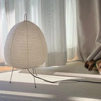 Lampa Stołowa Japandi z Papierowym Kloszem na Trójnogu - 9
