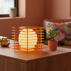 Lampa Stołowa Nowoczesna z Geometryczną Konstrukcją i Kulą Świetlną - Pomarańczowy