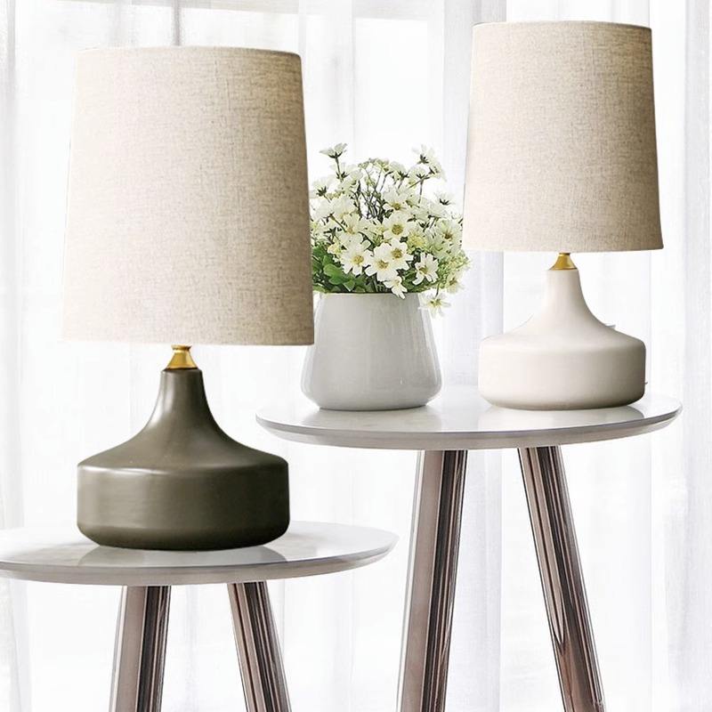 Nordycka Lampa Stołowa z Ceramiczną Podstawą i Abażurem - 13