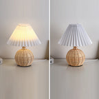 Lampa Stołowa Skandynawska z Rattanową Podstawą i Plisowanym Abażurem - 25