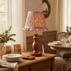 Lampa Stołowa Vintage z Plisowanym Kloszem w Kwiaty na Toczonej Podstawie - 5