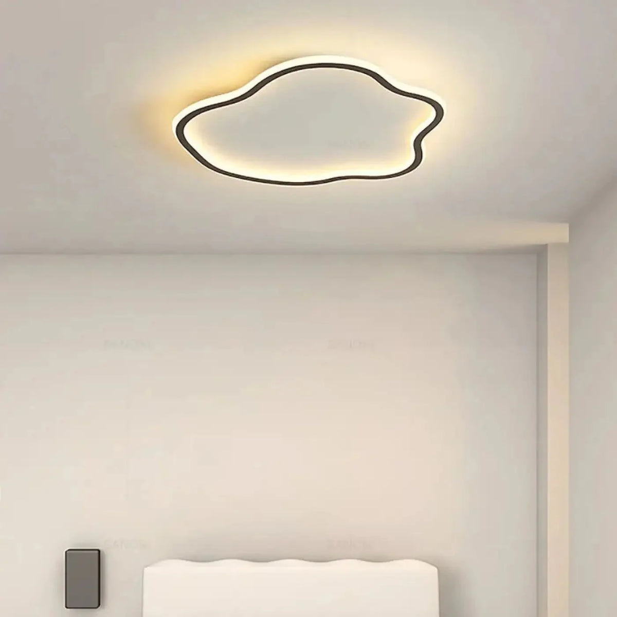 Lampa Sufitowa Minimalistyczna w Kształcie Chmury z Miękkim Światłem - Czarny